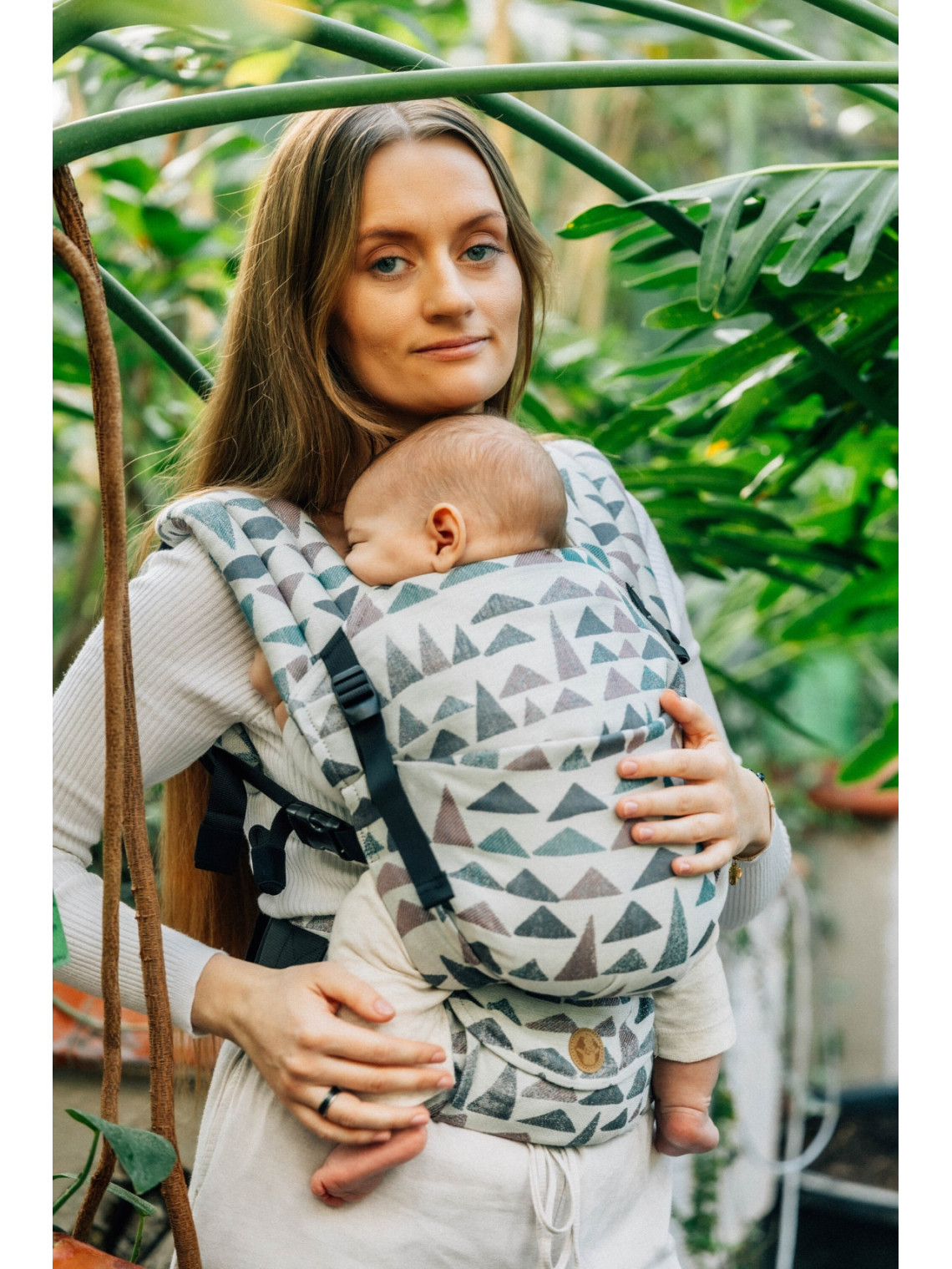 LennyLight – lightweight and intuitive baby carrier LennyLight – lightweight and intuitive baby carrier