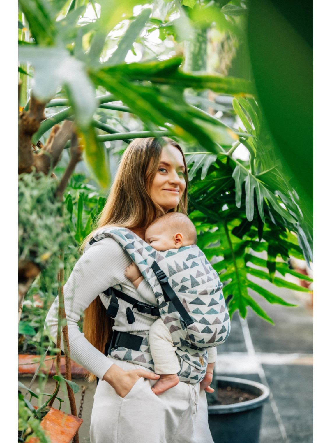 LennyLight – lightweight and intuitive baby carrier LennyLight – lightweight and intuitive baby carrier
