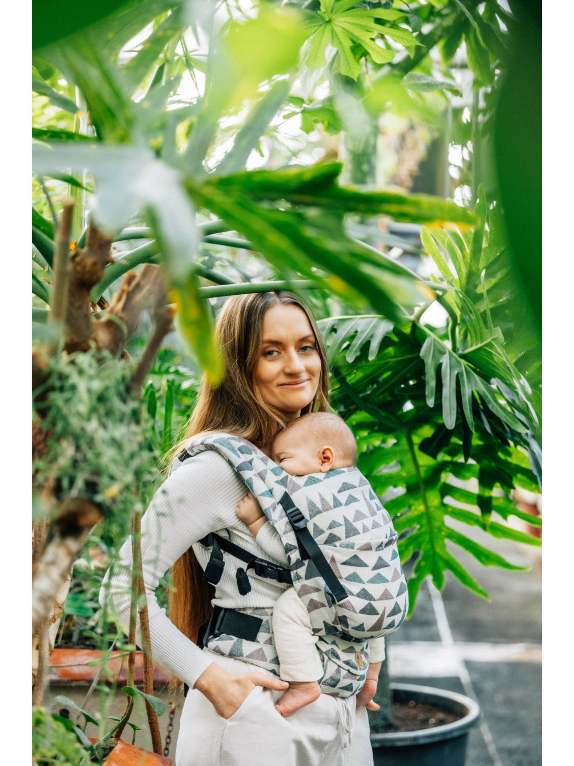 LennyLight – lightweight and intuitive baby carrier LennyLight – lightweight and intuitive baby carrier