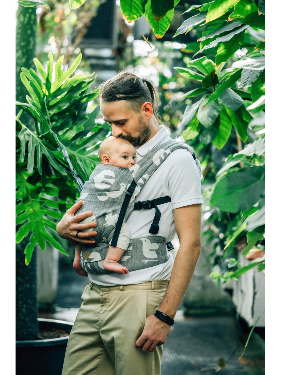 LennyLight – lightweight and intuitive baby carrier LennyLight – lightweight and intuitive baby carrier