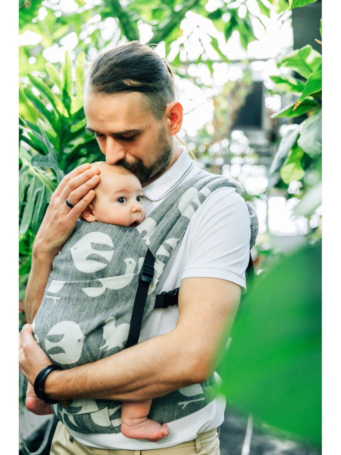 LennyLight – lightweight and intuitive baby carrier LennyLight – lightweight and intuitive baby carrier