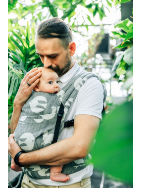 LennyLight – lightweight and intuitive baby carrier LennyLight – lightweight and intuitive baby carrier