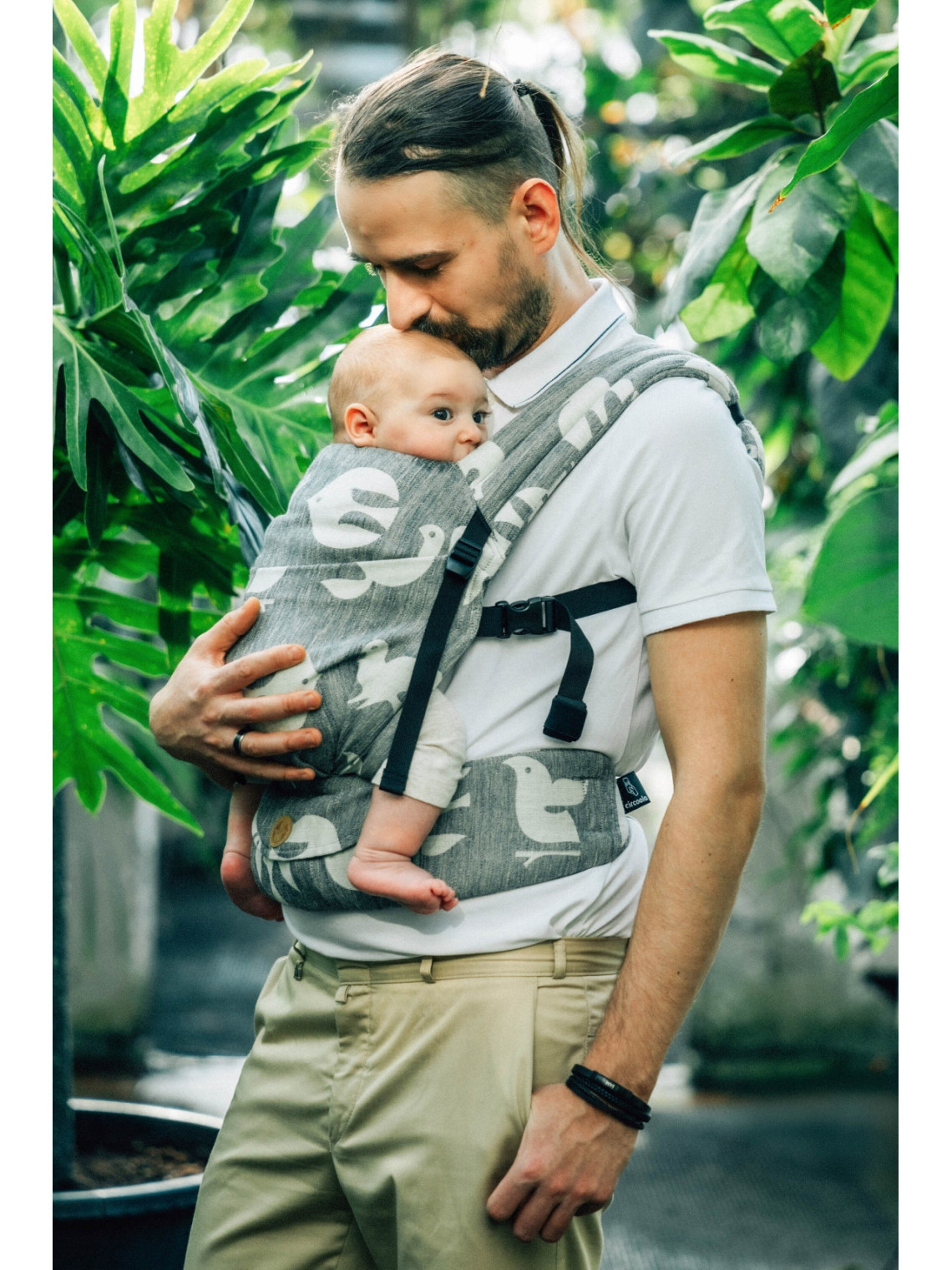 LennyLight – lightweight and intuitive baby carrier LennyLight – lightweight and intuitive baby carrier