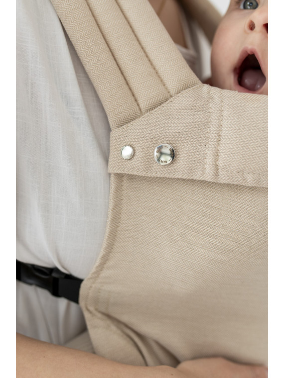 QUSY Standard 2.0 – innovative adjustable baby carrier