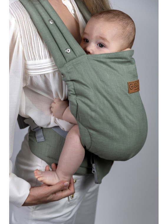 ISARA Elite is a timeless piece for parents who want effortless elegance and technical performance—without compromise.