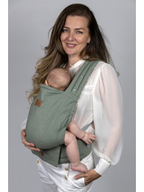 ISARA Elite is a timeless piece for parents who want effortless elegance and technical performance—without compromise.