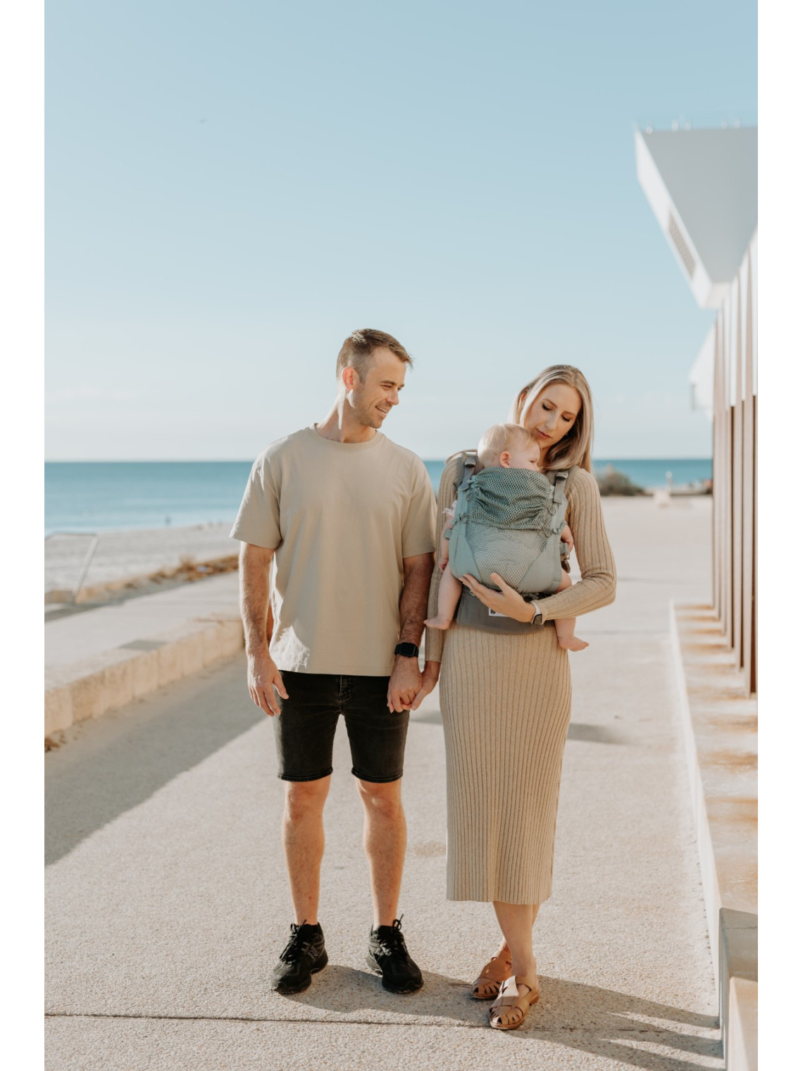 Quokkababy E-Carrier ergonomic baby carrier – maximum adaptability from day one