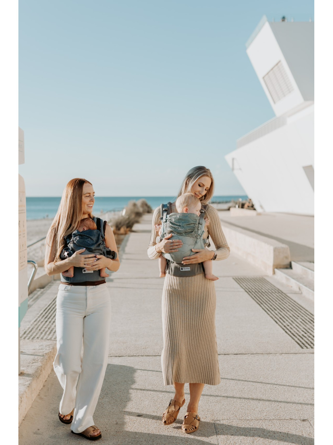 Quokkababy E-Carrier ergonomic baby carrier – maximum adaptability from day one