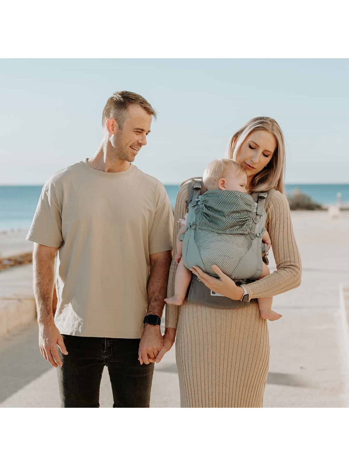 Quokkababy E-Carrier ergonomic baby carrier – maximum adaptability from day one