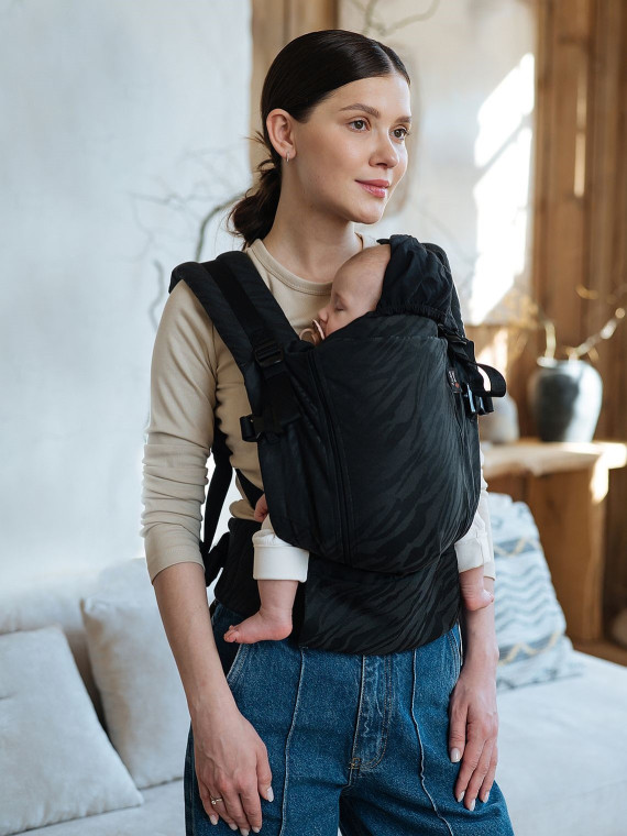 Love & Carry ONE – comfortable baby carrier from newborn