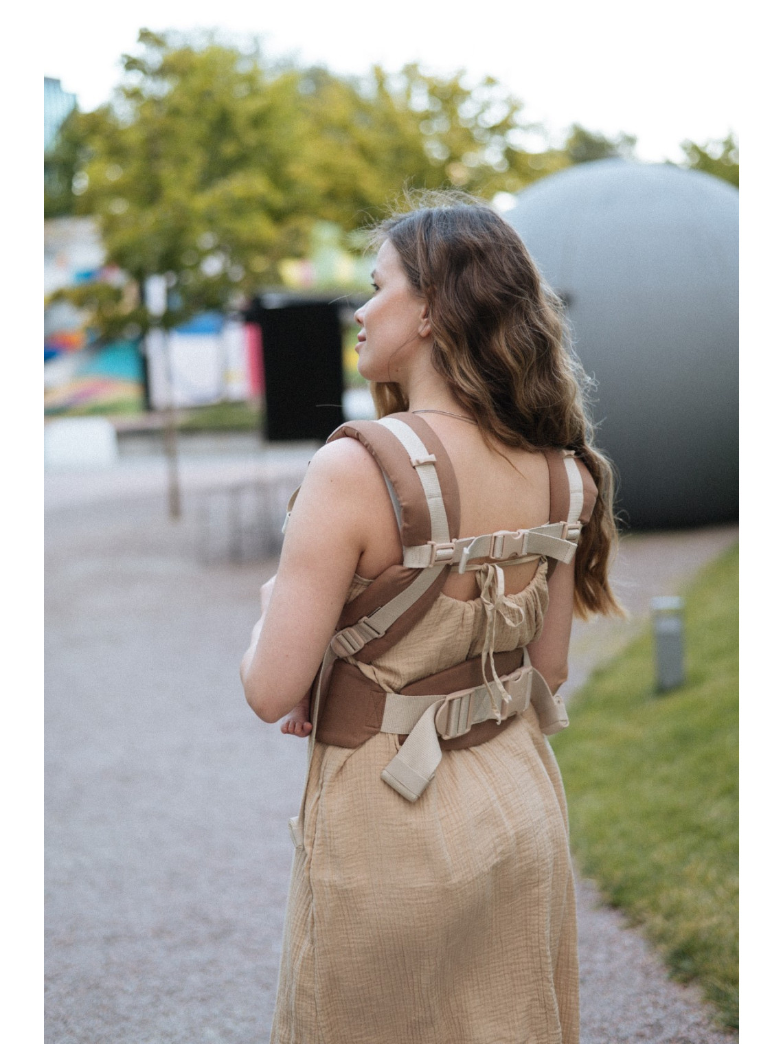 Love & Carry ONE – comfortable baby carrier from newborn