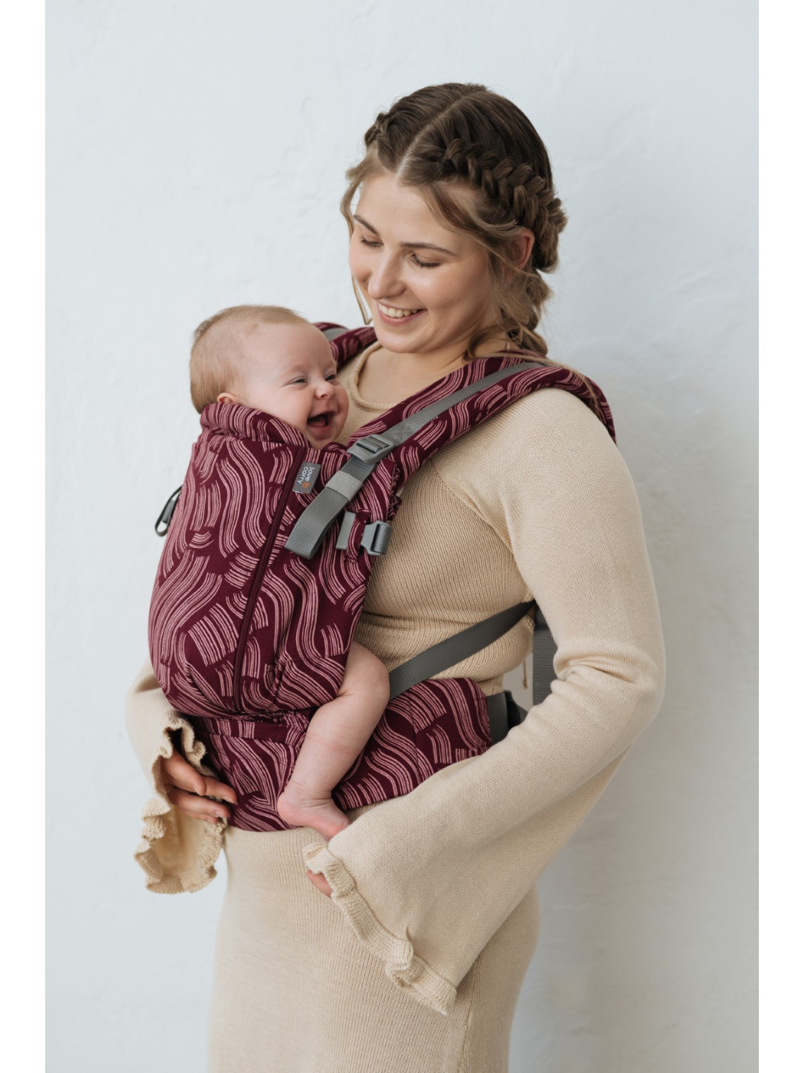 Love & Carry ONE – comfortable baby carrier from newborn