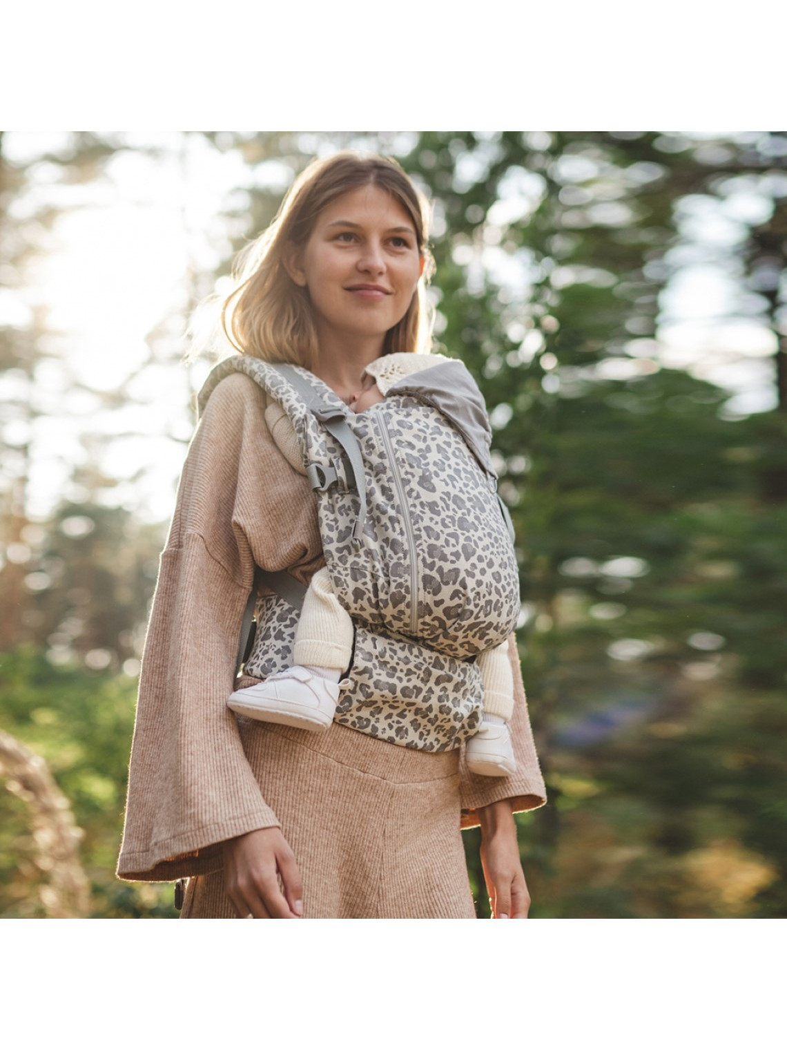 Love & Carry ONE – comfortable baby carrier from newborn