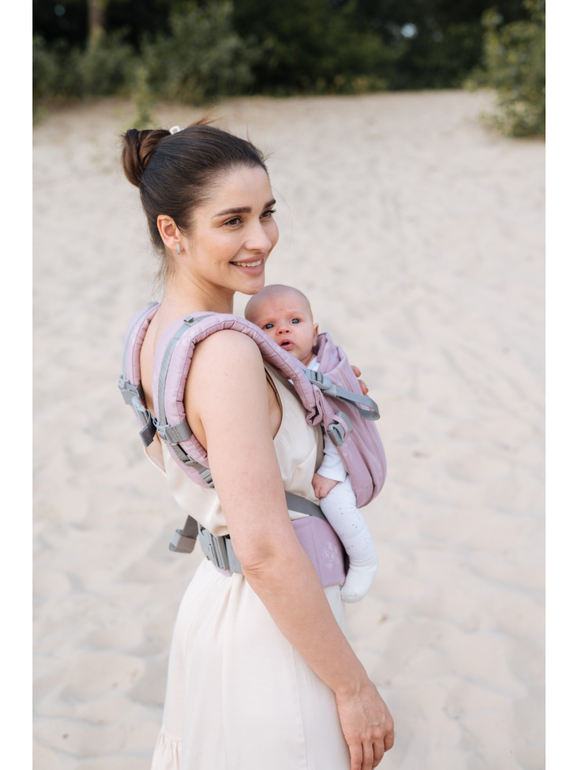 Love & Carry ONE – comfortable baby carrier from newborn