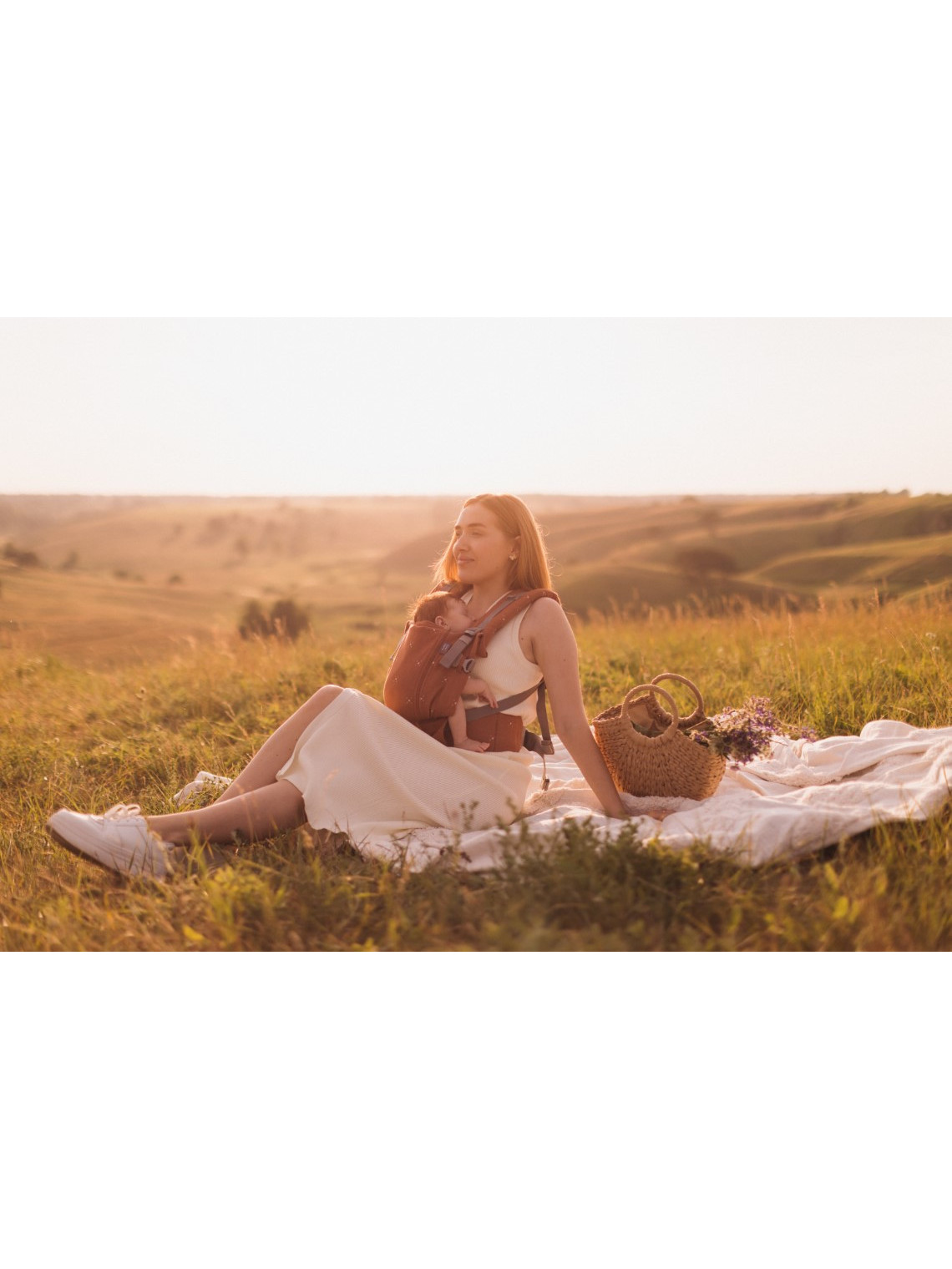 Love & Carry ONE – comfortable baby carrier from newborn