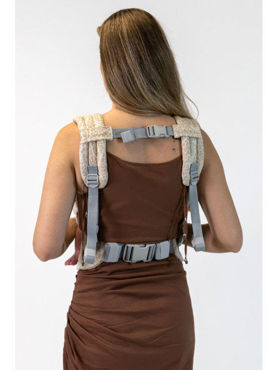 ISARA THE ONE Baby Carrier – From Newborn to Preschooler | Ergonomic and Fully Adjustable