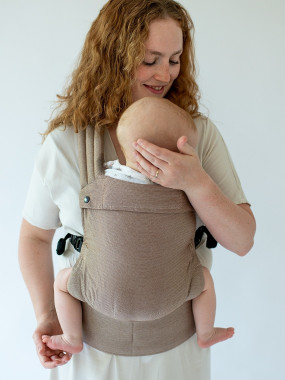 QUSY MINI 2.0 – ultra-light adjustable baby carrier