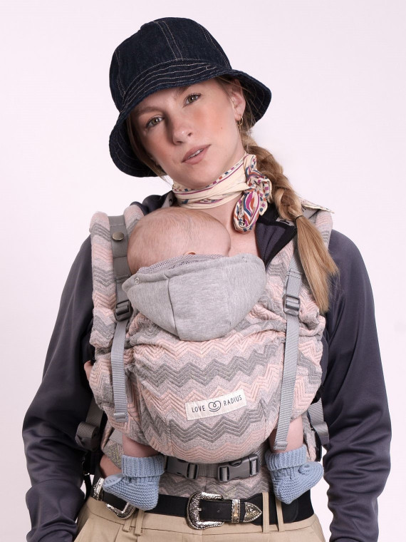 LOVE RADIUS HoodieCarrier 2 – ergonomic baby carrier from birth