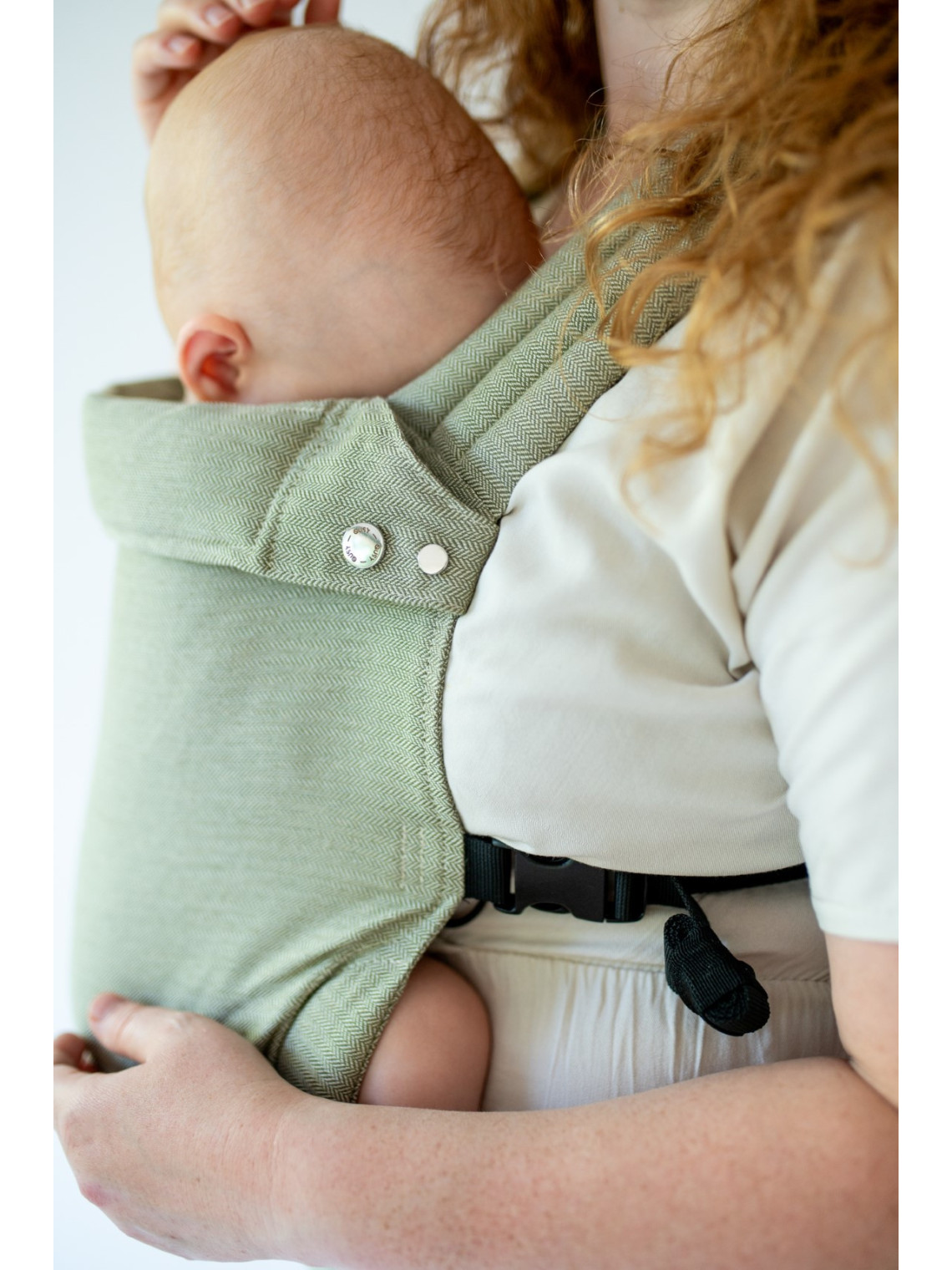 QUSY Standard 2.0 – innovative adjustable baby carrier
