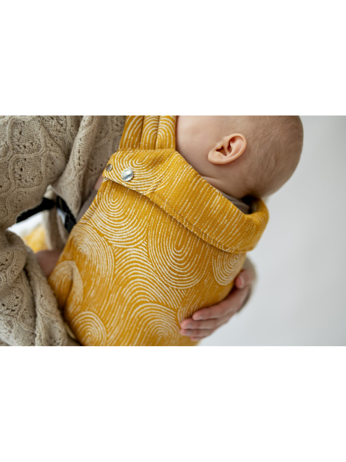 QUSY Standard 2.0 – innovative adjustable baby carrier