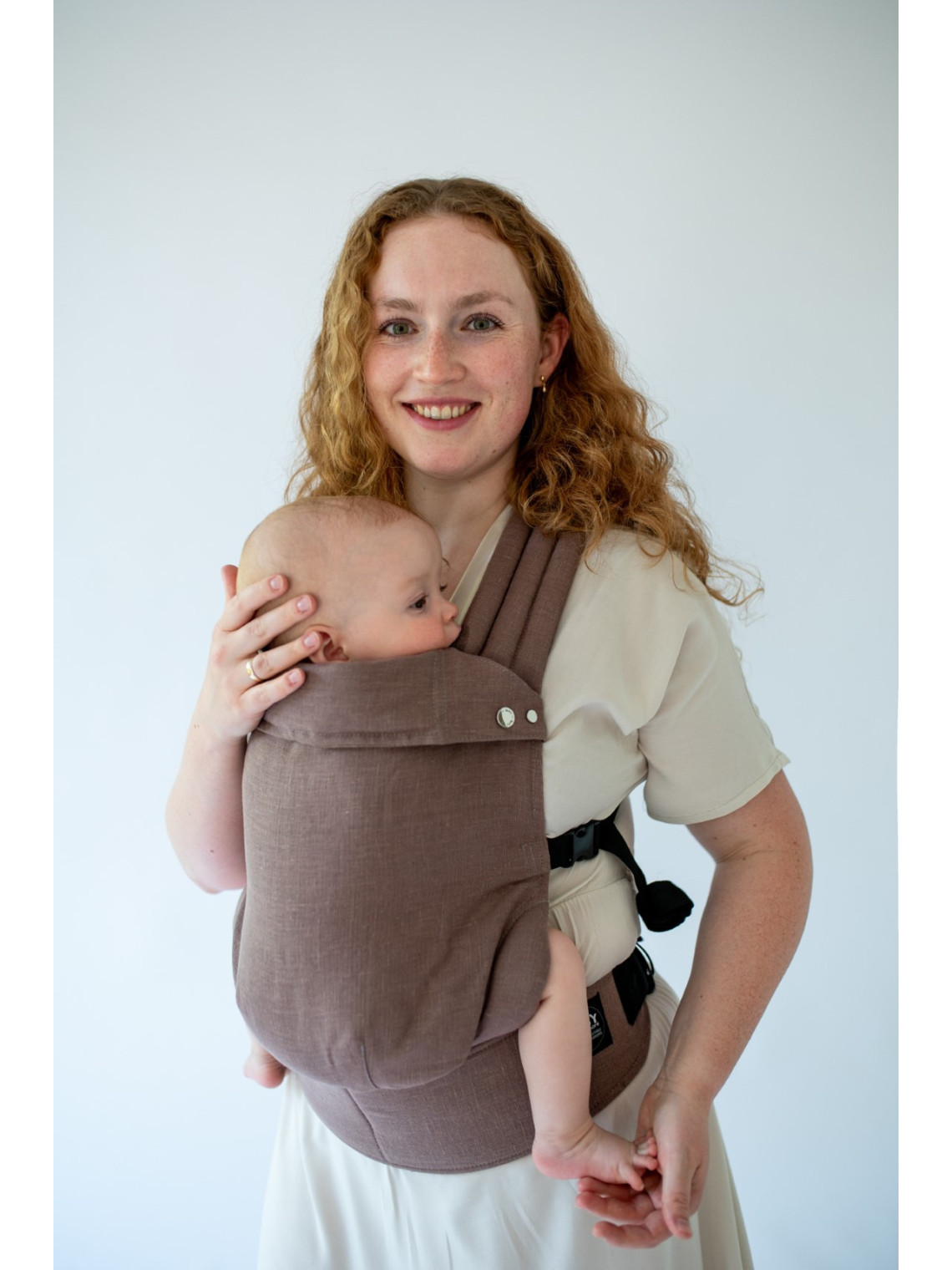 QUSY Standard 2.0 – innovative adjustable baby carrier