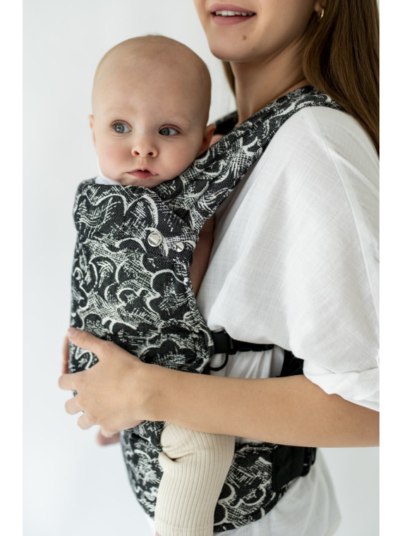 QUSY Standard 2.0 – innovative adjustable baby carrier