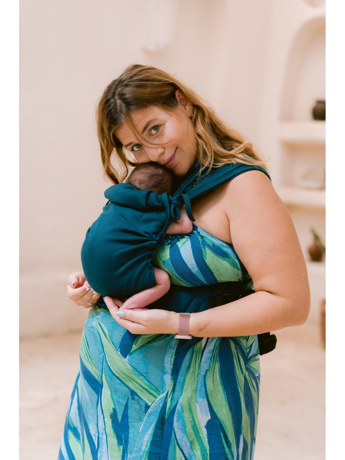 Neko Tiny – nešioklė mažyliams nuo 2,5 kg, su tampriu audiniu ir plačiais diržais