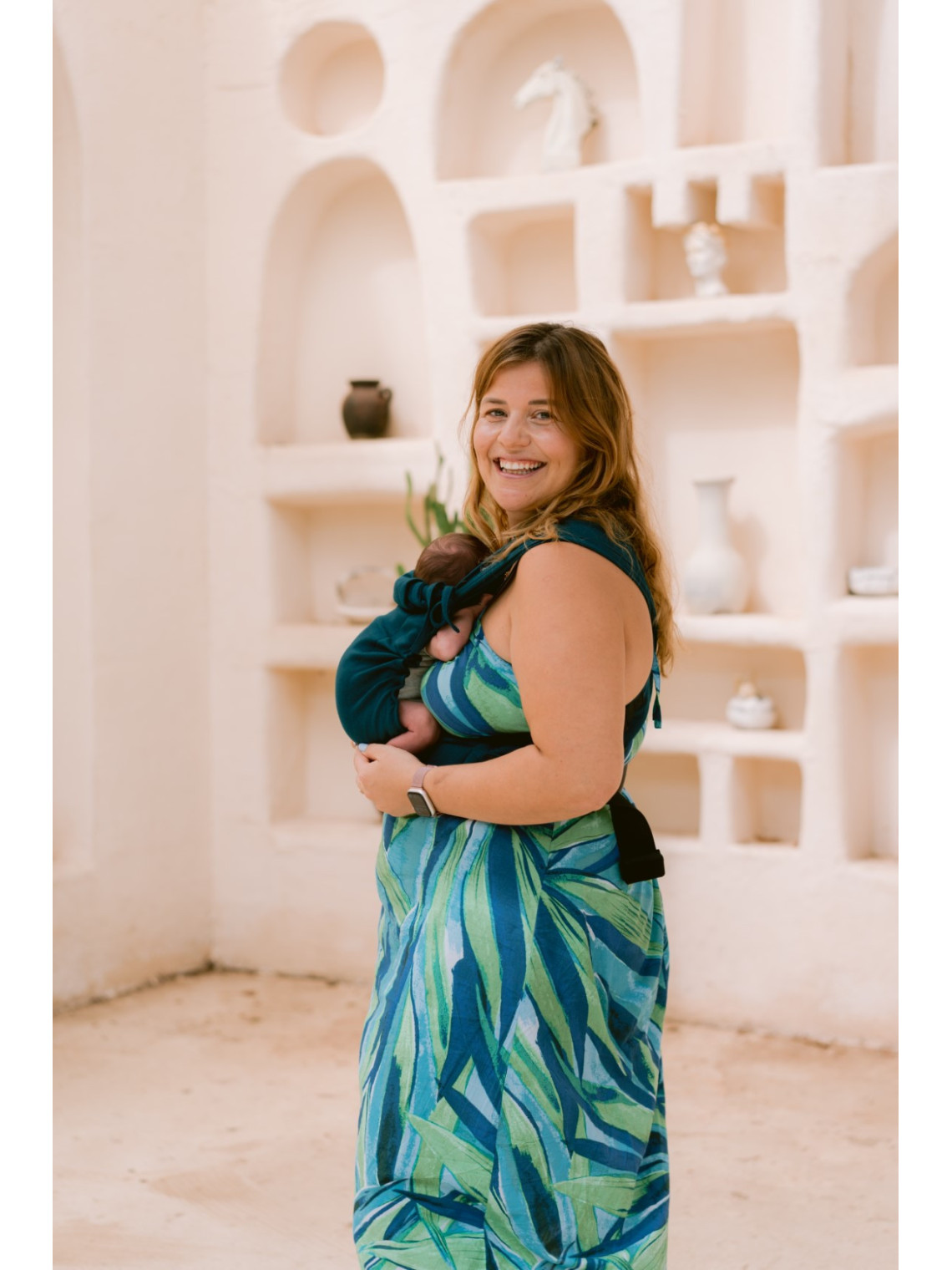 Neko Tiny – nešioklė mažyliams nuo 2,5 kg, su tampriu audiniu ir plačiais diržais