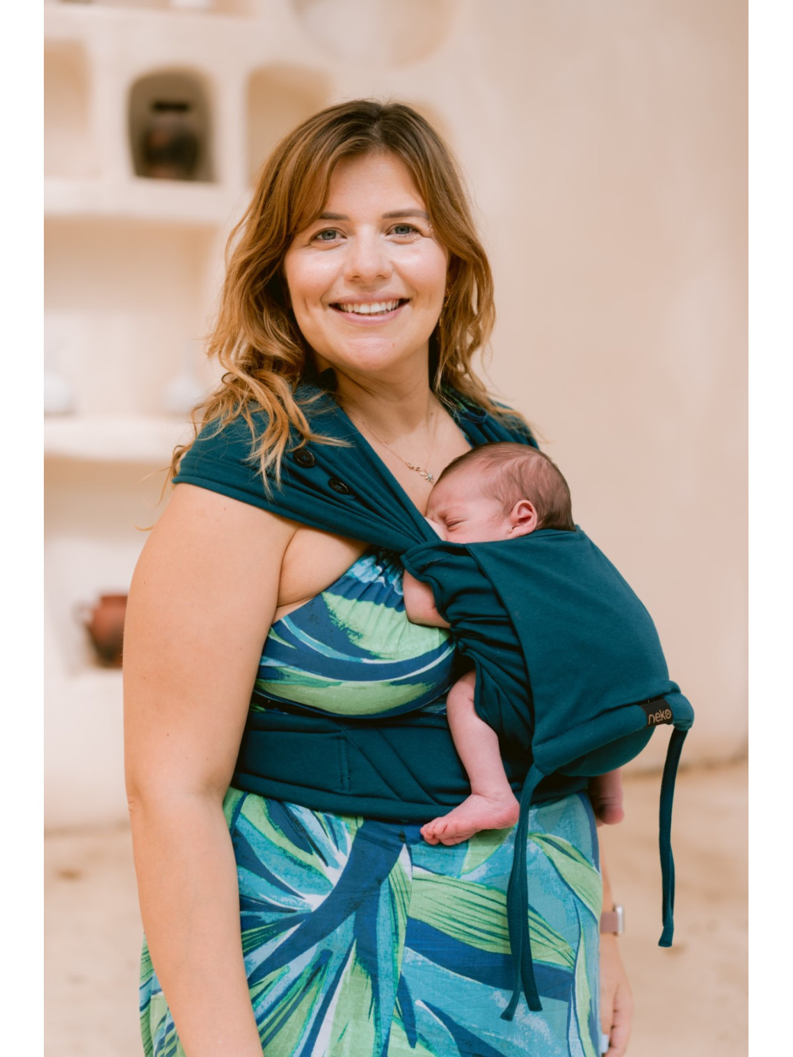 Neko Tiny – nešioklė mažyliams nuo 2,5 kg, su tampriu audiniu ir plačiais diržais