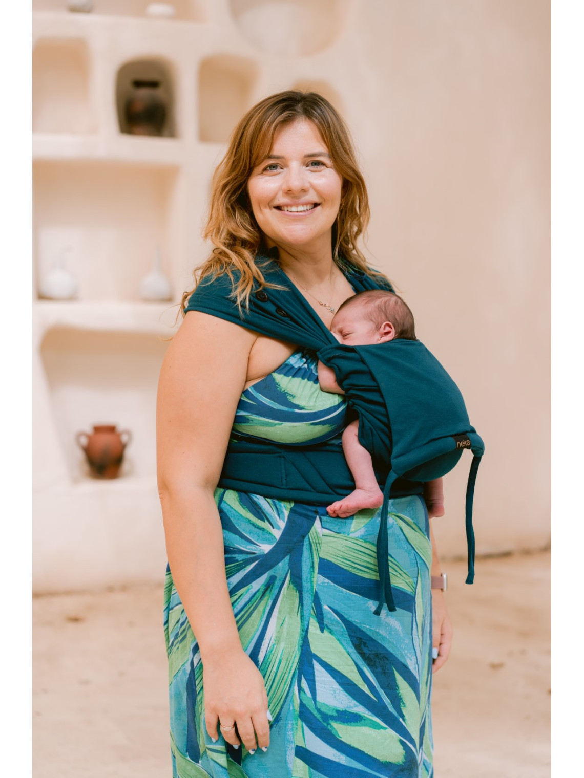 Neko Tiny – nešioklė mažyliams nuo 2,5 kg, su tampriu audiniu ir plačiais diržais