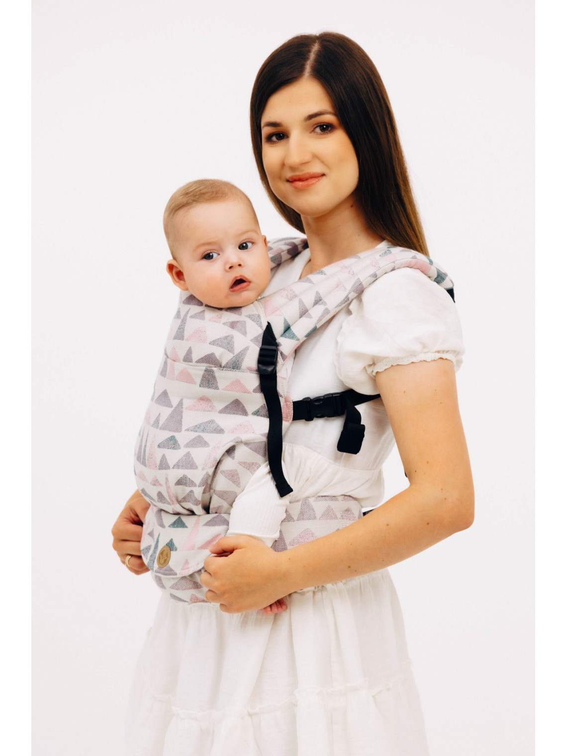LennyLight – lightweight and intuitive baby carrier