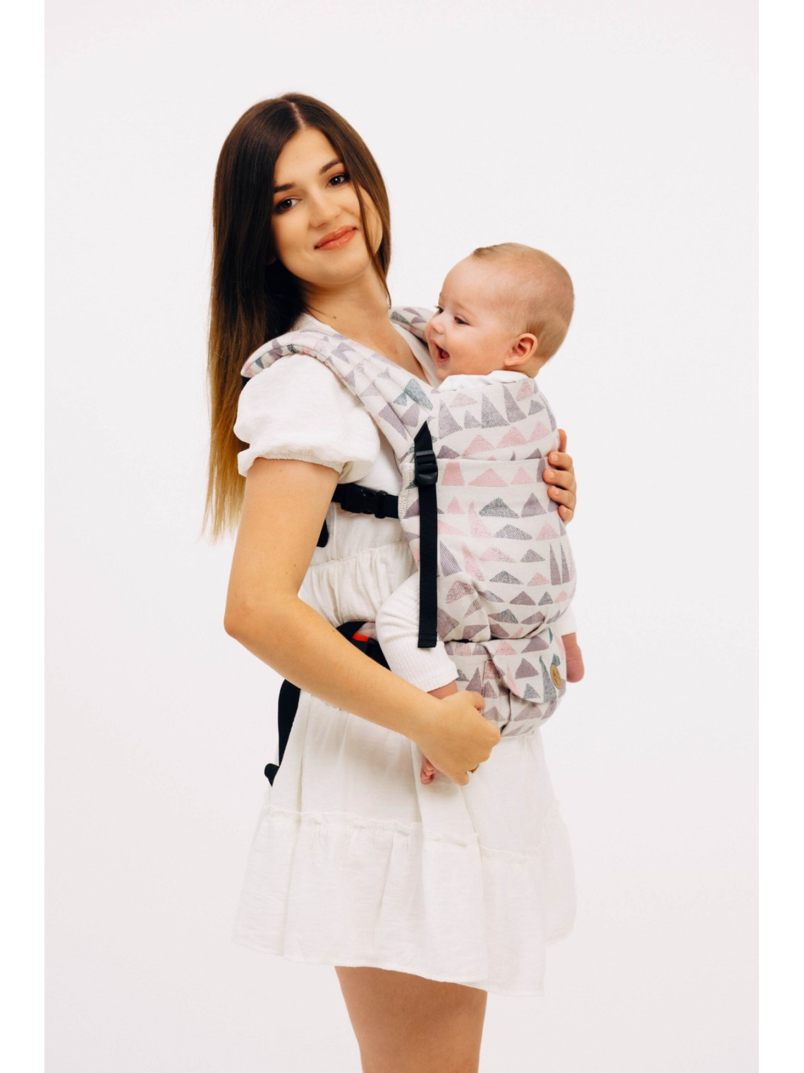 LennyLight – lightweight and intuitive baby carrier