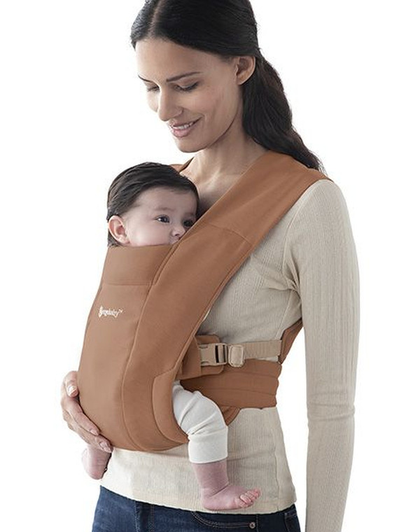 Ergobaby Embrace – soft and compact newborn carrier