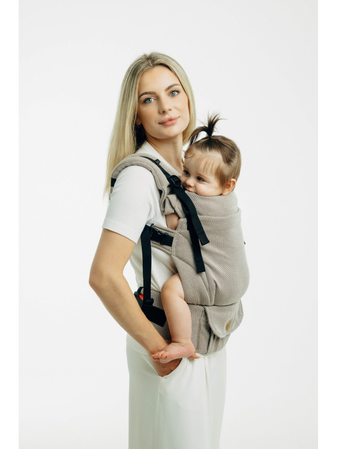 LennyUpGrade – adjustable ergonomic baby carrier from 3.5 to 20 kg