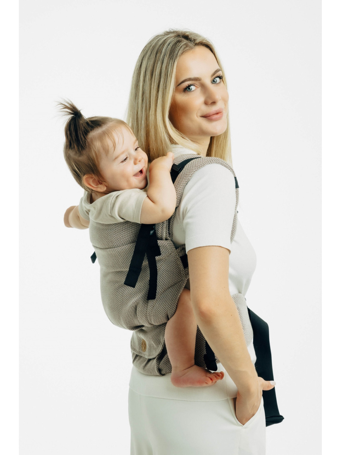 LennyUpGrade – adjustable ergonomic baby carrier from 3.5 to 20 kg