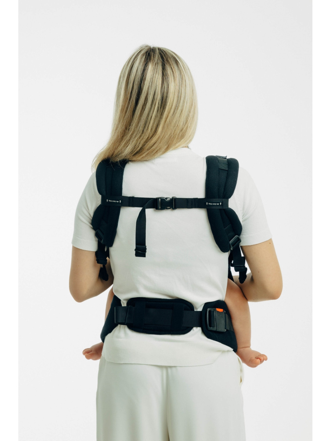 LennyUpGrade – universali ergonomiška nešioklė nuo kūdikio iki 20 kg