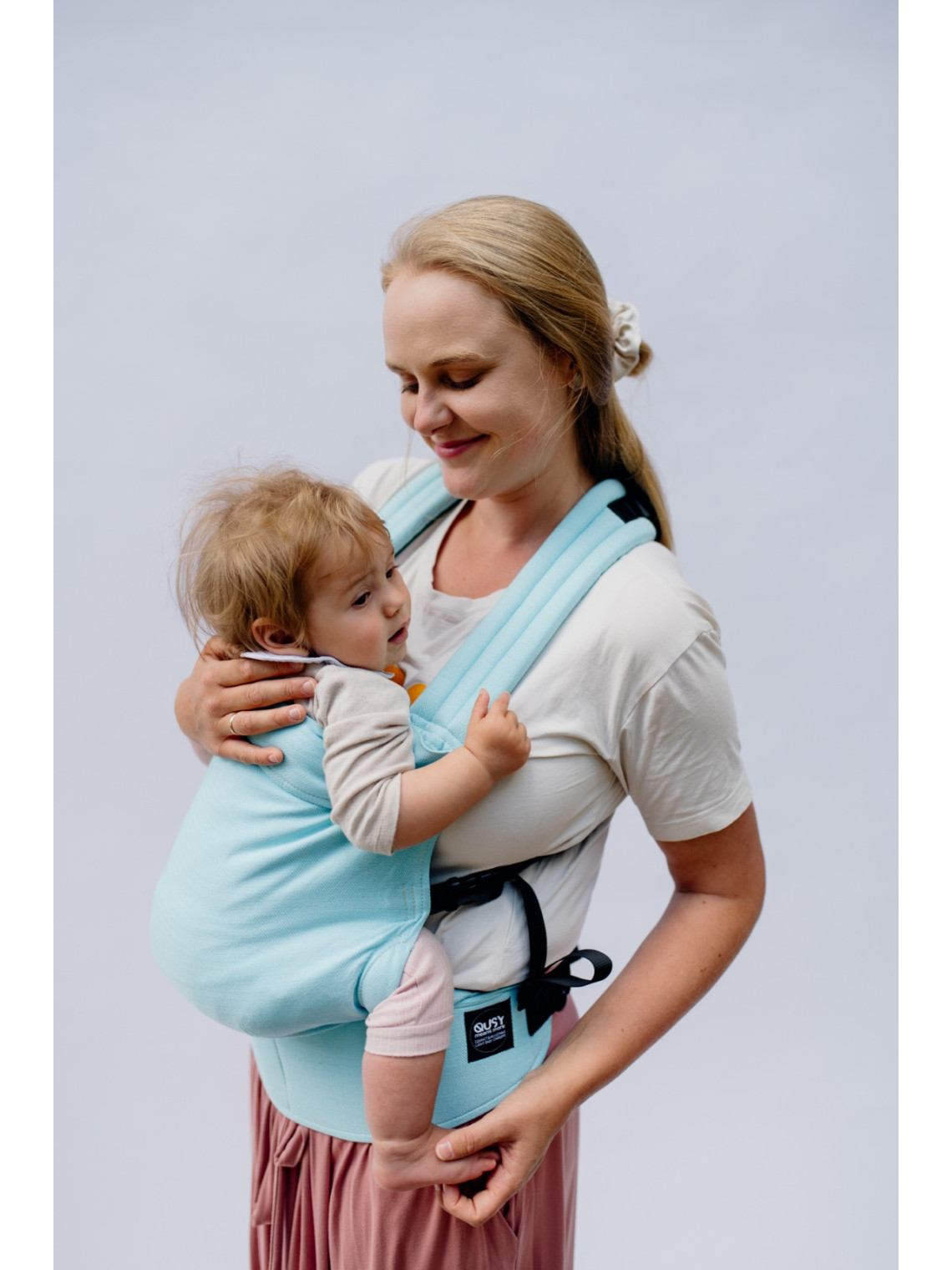 QUSY Standard 2.0 – innovative adjustable baby carrier