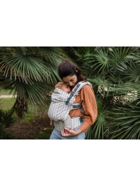 Boba X – adjustable ergonomic carrier from birth