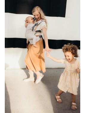 Boba X – adjustable ergonomic carrier from birth