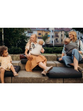 Boba X – adjustable ergonomic carrier from birth