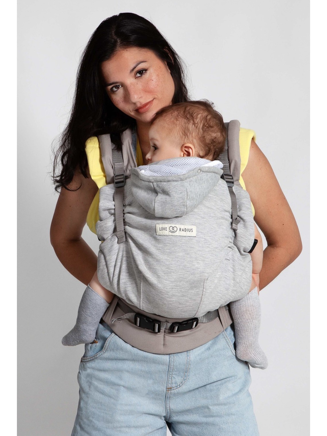 LOVE RADIUS HoodieCarrier 2 – ergonomiška nešioklė nuo gimimo