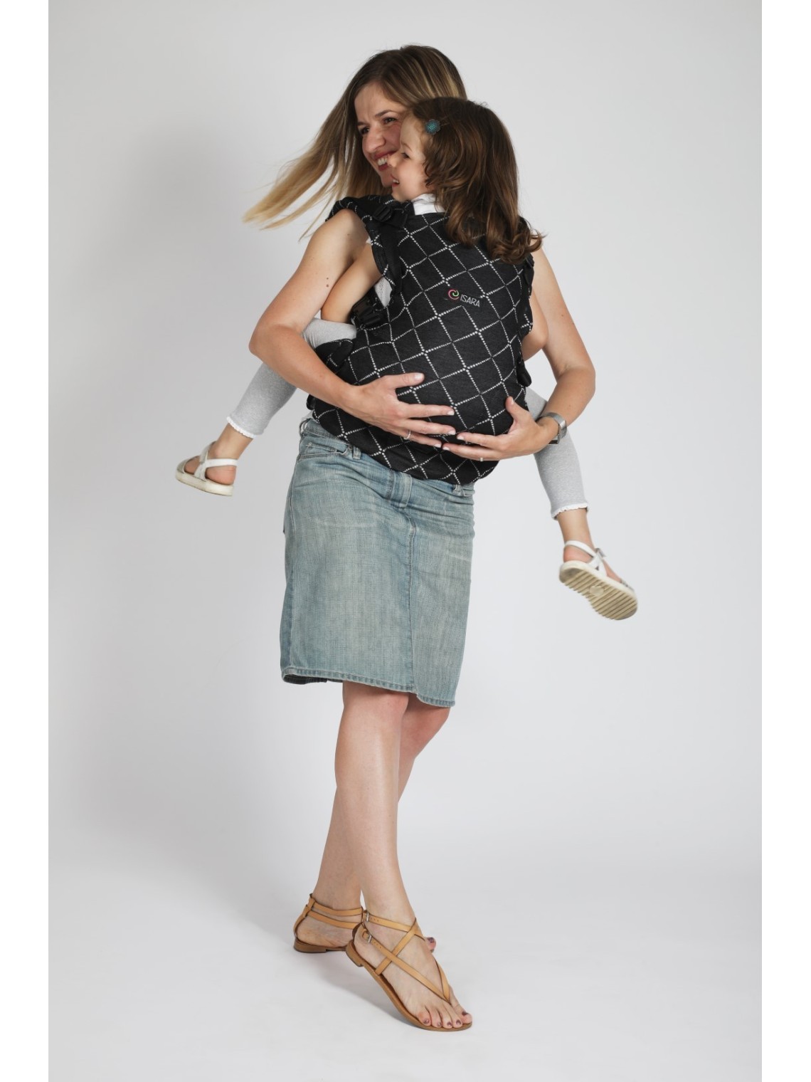 ISARA THE ONE Baby Carrier – From Newborn to Preschooler | Ergonomic and Fully Adjustable