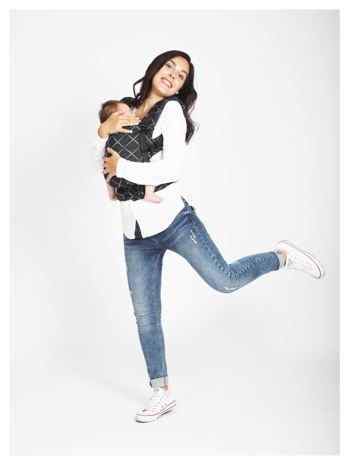 ISARA THE ONE Baby Carrier – From Newborn to Preschooler | Ergonomic and Fully Adjustable