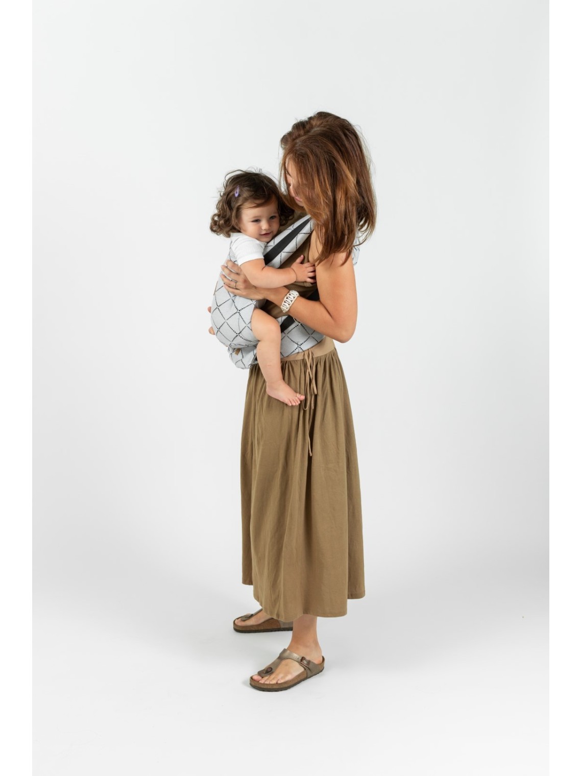 ISARA Quick Full Buckle – easy, fast, and ergonomic baby carrier