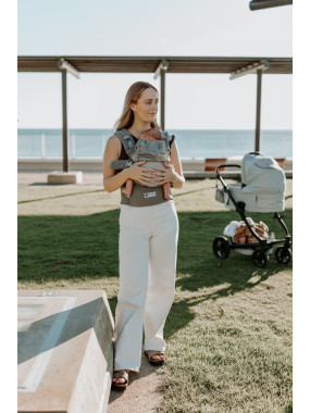 Quokkababy E-Carrier ergonomic baby carrier – maximum adaptability from day one