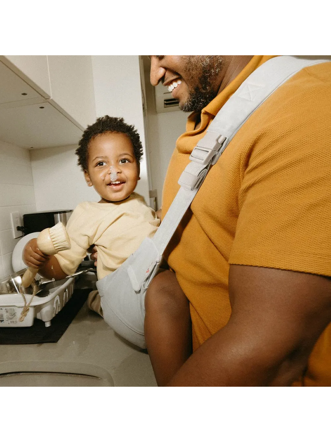 Ergobaby Upsie – a new, fun baby carrier for bigger kids.