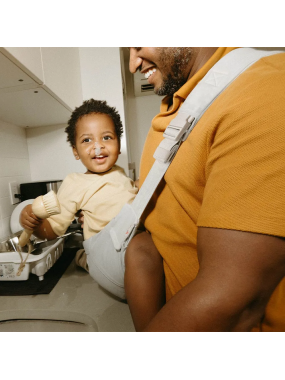 Ergobaby Upsie – a new, fun baby carrier for bigger kids.