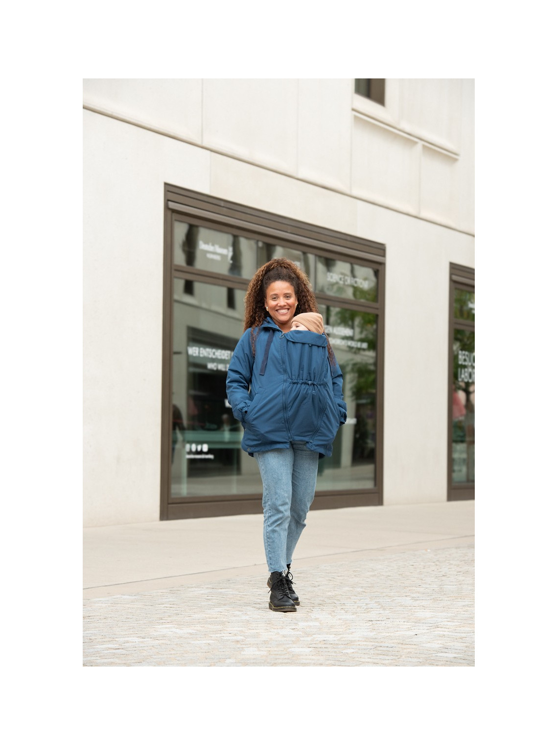 Mamalila Boston, Navy
