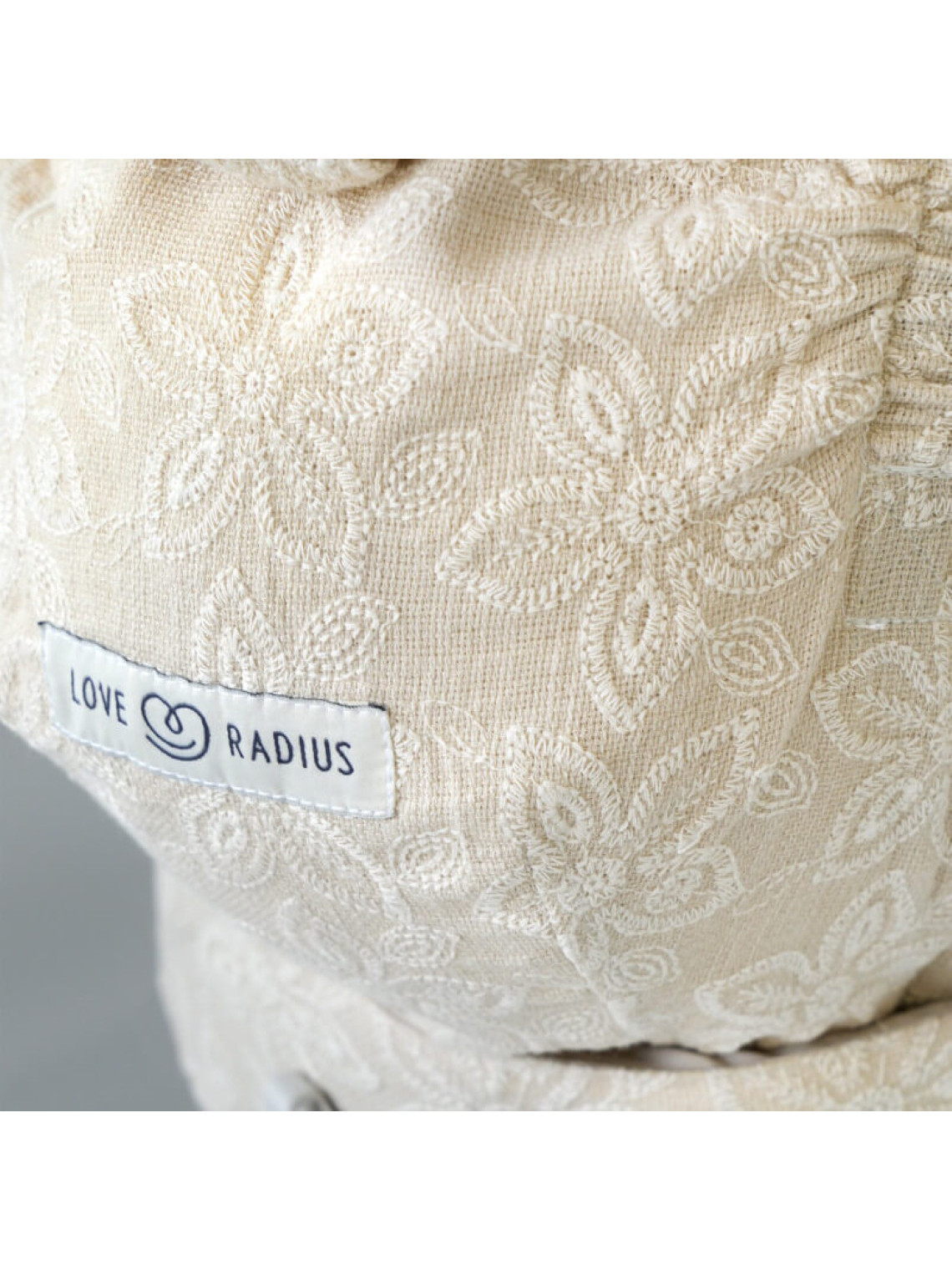 LOVE RADIUS HoodieCarrier 2 – ergonomiška nešioklė nuo gimimo