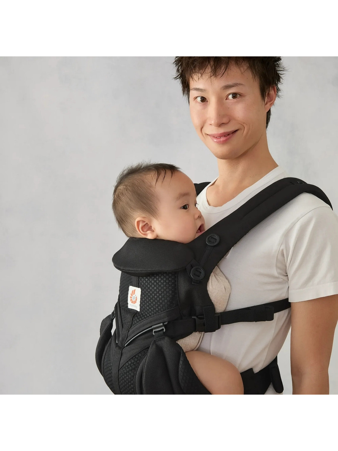 Ergobaby Omni Classic nešioklė – nuo gimimo iki 20,4 kg